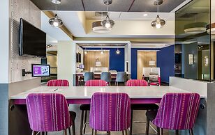 Crowne Plaza Cabana, Palo Alto by IHG