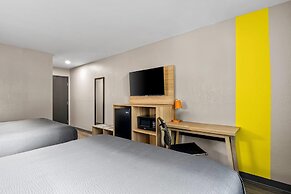 Super 8 by Wyndham Lewiston Auburn Area