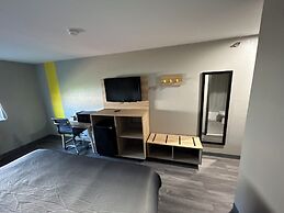 Super 8 by Wyndham Lewiston Auburn Area