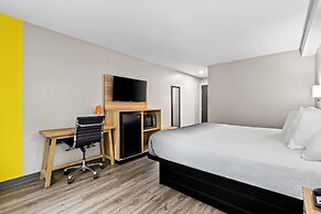 Super 8 by Wyndham Lewiston Auburn Area