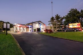 Super 8 by Wyndham Lewiston Auburn Area