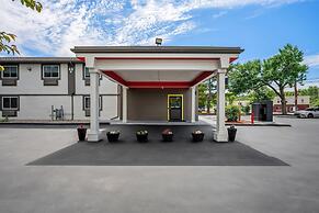 Super 8 by Wyndham Lewiston Auburn Area