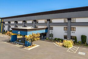 Days Inn by Wyndham Fort Smith