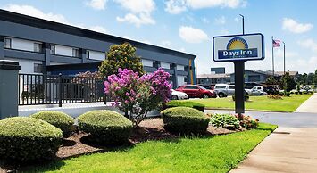 Days Inn by Wyndham Fort Smith