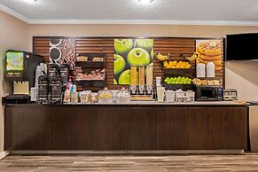 La Quinta Inn & Suites by Wyndham N Little Rock-McCain Mall