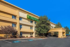 La Quinta Inn & Suites by Wyndham N Little Rock-McCain Mall