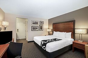 La Quinta Inn & Suites by Wyndham N Little Rock-McCain Mall