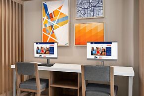 Holiday Inn Express Bowling Green by IHG