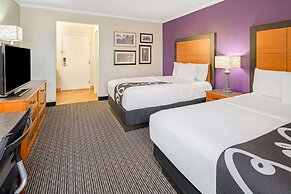 La Quinta Inn & Suites by Wyndham Baton Rouge Siegen Lane