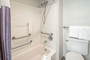 La Quinta Inn & Suites by Wyndham Baton Rouge Siegen Lane