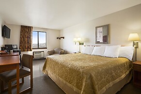 Super 8 by Wyndham Coeur d'Alene