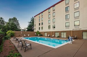 Red Roof Inn PLUS+ Boston - Mansfield/ Foxboro