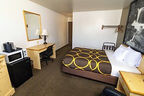 FairBridge Inn & Suites Moscow/Pullman