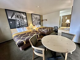 FairBridge Inn & Suites Moscow/Pullman