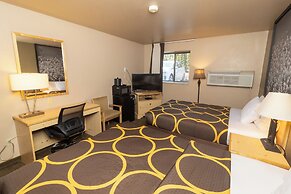 FairBridge Inn & Suites Moscow/Pullman