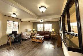 FairBridge Inn & Suites Moscow/Pullman
