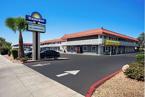 Days Inn by Wyndham Fresno South