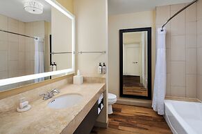 Lakeway Resort & Spa