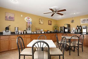 Super 8 by Wyndham Clive IA