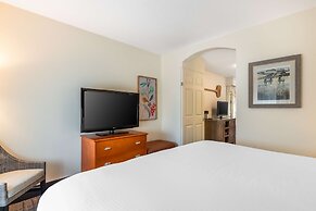 Best Western Plus University Park Inn & Suites