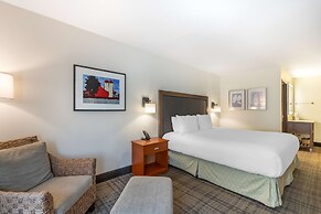 Best Western Plus University Park Inn & Suites