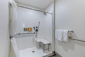 Hillstone Inn Tulare, an Ascend Collection Hotel