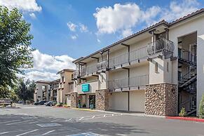 Hillstone Inn Tulare, Ascend Hotel Collection