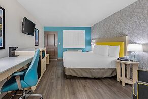 Hillstone Inn Tulare, an Ascend Collection Hotel