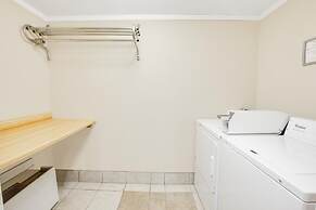 Rodeway Inn & Suites