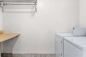 Rodeway Inn & Suites