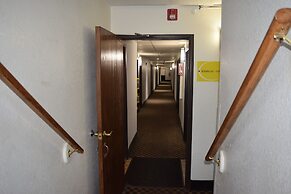 Super 8 by Wyndham Saginaw