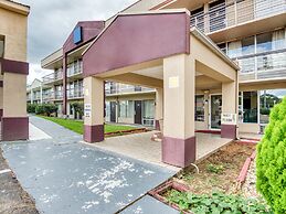 OYO Hotel Jackson North I-55