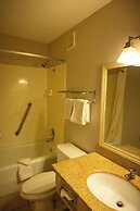 Quality Inn & Suites Lake Havasu City