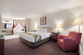 Quality Inn & Suites Lake Havasu City