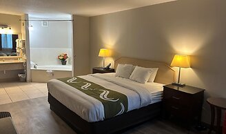 Quality Inn & Suites Lake Havasu City