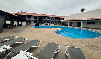 Quality Inn & Suites Lake Havasu City
