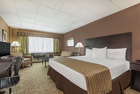 Ramada Hotel & Conference Center by Wyndham Paintsville