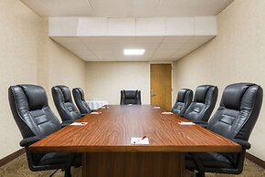 Ramada Hotel & Conference Center by Wyndham Paintsville