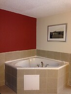 Travelodge by Wyndham Brooklyn Center