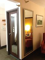 Travelodge by Wyndham Brooklyn Center