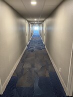 La Quinta Inn & Suites by Wyndham Nashville Airport