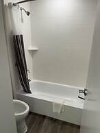 La Quinta Inn & Suites by Wyndham Nashville Airport