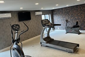 La Quinta Inn & Suites by Wyndham Nashville Airport