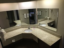 Baymont by Wyndham Grand Rapids Airport