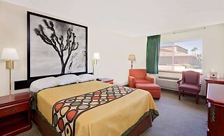 Super 8 by Wyndham Yucca Val/Joshua Tree Nat Pk Area