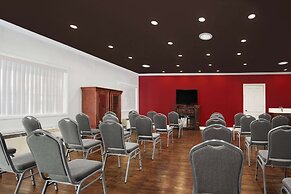 Ramada by Wyndham Torrance