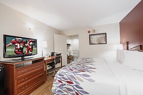 Red Roof Inn & Suites Calhoun