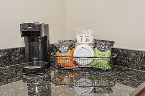 Red Roof Inn & Suites Calhoun