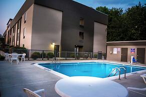 La Quinta Inn & Suites by Wyndham Fayetteville I-95