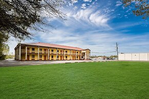 Americas Best Value Inn Montezuma